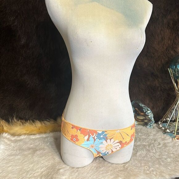 Rip Curl bikini bottoms M (3180) - Picture 1 of 4